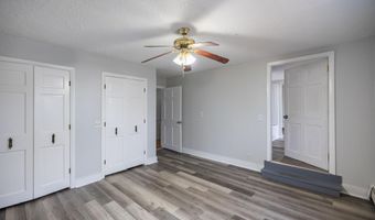 27 Flanders St, Auburn, ME 04210