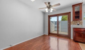 4015 E Horseshoe Ln, Anaheim, CA 92807