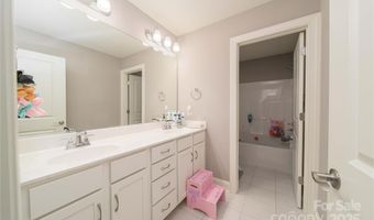 153 Caudle Meadows Dr, Advance, NC 27006