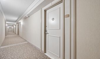 7401 WESTLAKE Ter 607, Bethesda, MD 20817