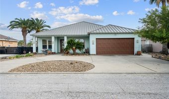 925 Pompano Dr, Aransas Pass, TX 78336