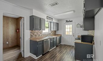 302 Norwood Ct, Bay Minette, AL 36507