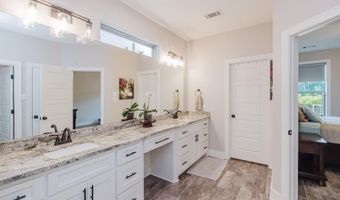 1103 Grand Teton Dr, Benton, AR 72019