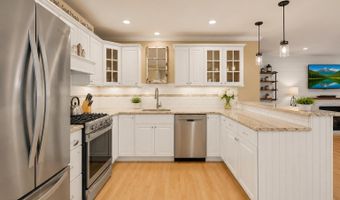 653 Neptune Ave, Beachwood, NJ 08722