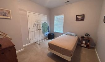 565 Goldstone Ln, Boiling Springs, SC 29316