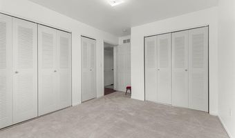 10037 Allen Pointe Dr, Allen Park, MI 48101