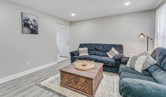 2148 Champagne Dr, Ann Arbor, MI 48108