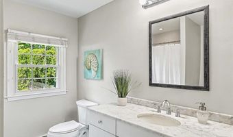 25 Viking Dr, Bristol, RI 02809