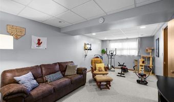 4121 Brook Ridge Dr, Arnold, MO 63010