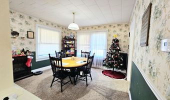 145 W 19TH St, Baxter Springs, KS 66713