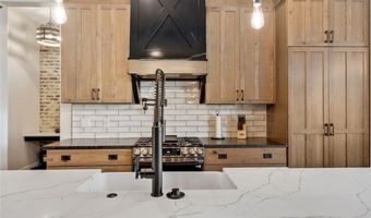 6129 NE Sherman Dr, Ankeny, IA 50021