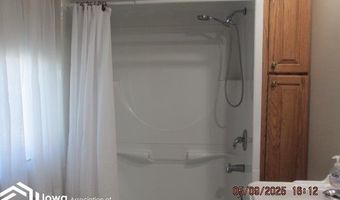 211 Harriman St, Alexander, IA 50420
