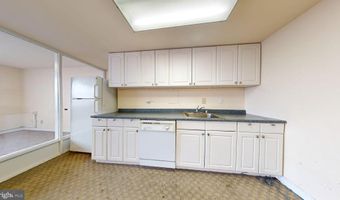 4600 DUKE St 328, Alexandria, VA 22304