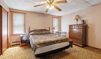 50 Exchange St, Athol, MA 01331
