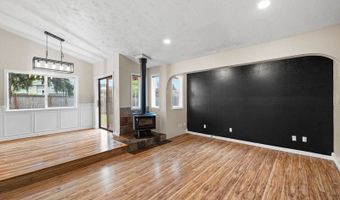 6393 SW SKIVER Dr, Beaverton, OR 97078