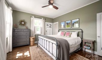 9 Colonial Pl, Asheville, NC 28804