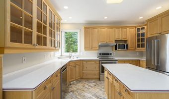 436 Pine Brae St, Ann Arbor, MI 48105