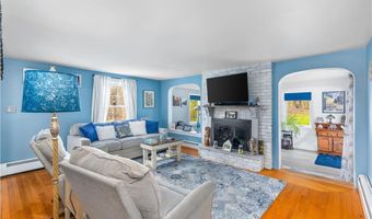 1812 Old Louisquisset Pike, Lincoln, RI 02865