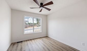 1029 Regency Dr, Acworth, GA 30102