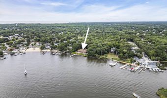 99 Holly Ln, Bayville, NJ 08721