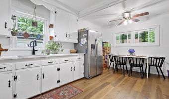 17 Pine St, Bellingham, MA 02019
