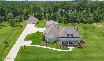 170 Fallen Oak Dr, Brandon, MS 39047