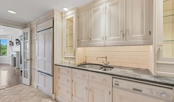 412 Beacon 6, Boston, MA 02115