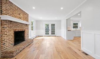 94 Carman Pl, Amityville, NY 11701