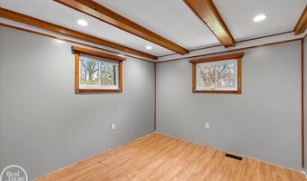 918 Columbia, Algonac, MI 48001