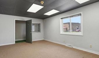 301 Old Dubuque Rd D, Anamosa, IA 52205
