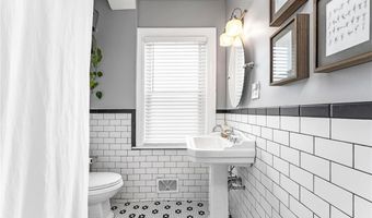 5 Dennis Ave, Cranston, RI 02905