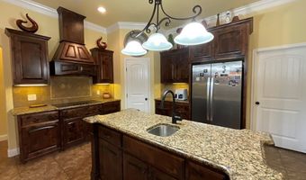 1622 Red Oak Ln, Andrews, TX 79714