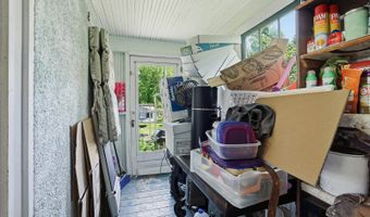 338 N Main St, Amherst, WI 54406
