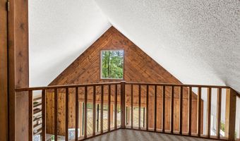 152 32nd St, Allegan, MI 49010