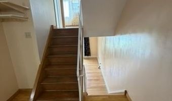 706 Mohawk St, Allentown, PA 18103