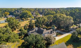 210 Old Plantation Dr W, Beaufort, SC 29907