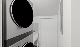 3361 S WAKEFIELD St B1, Arlington, VA 22206