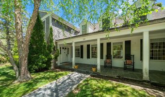 50 0 Indian Trl, Barnstable, MA 02630