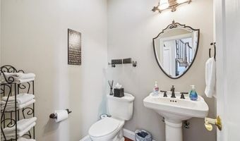 6139 PALOMINO Dr, Allentown, PA 18106