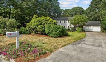 105 LYNN Cir, East Greenwich, RI 02818