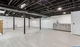 648 E Broad St, Westfield, NJ 07090