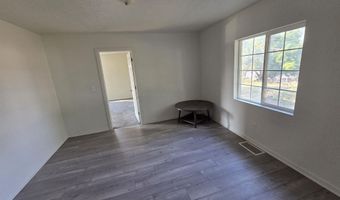 817 W 9TH St, Cheyenne, WY 82001