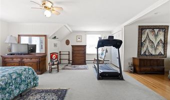 10 Bartlett Rd, Middletown, RI 02842