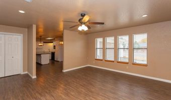 2105 W Briscoe Ave, Artesia, NM 88210