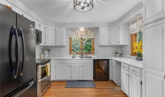 230 Austin Farm Rd, Exeter, RI 02822