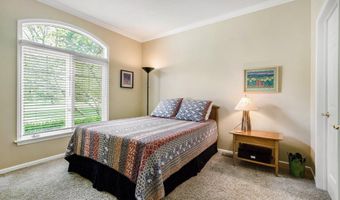 2736 Aspen Ct, Ann Arbor, MI 48108