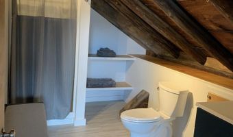 28 Spring Tree Rd, Brattleboro, VT 05301