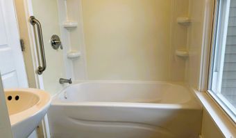 33 Shepard St, Bath, ME 04530