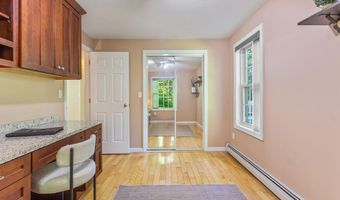 352 Log Cabin Rd, Arundel, ME 04046