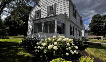 66 Howard St, Bangor, ME 04401